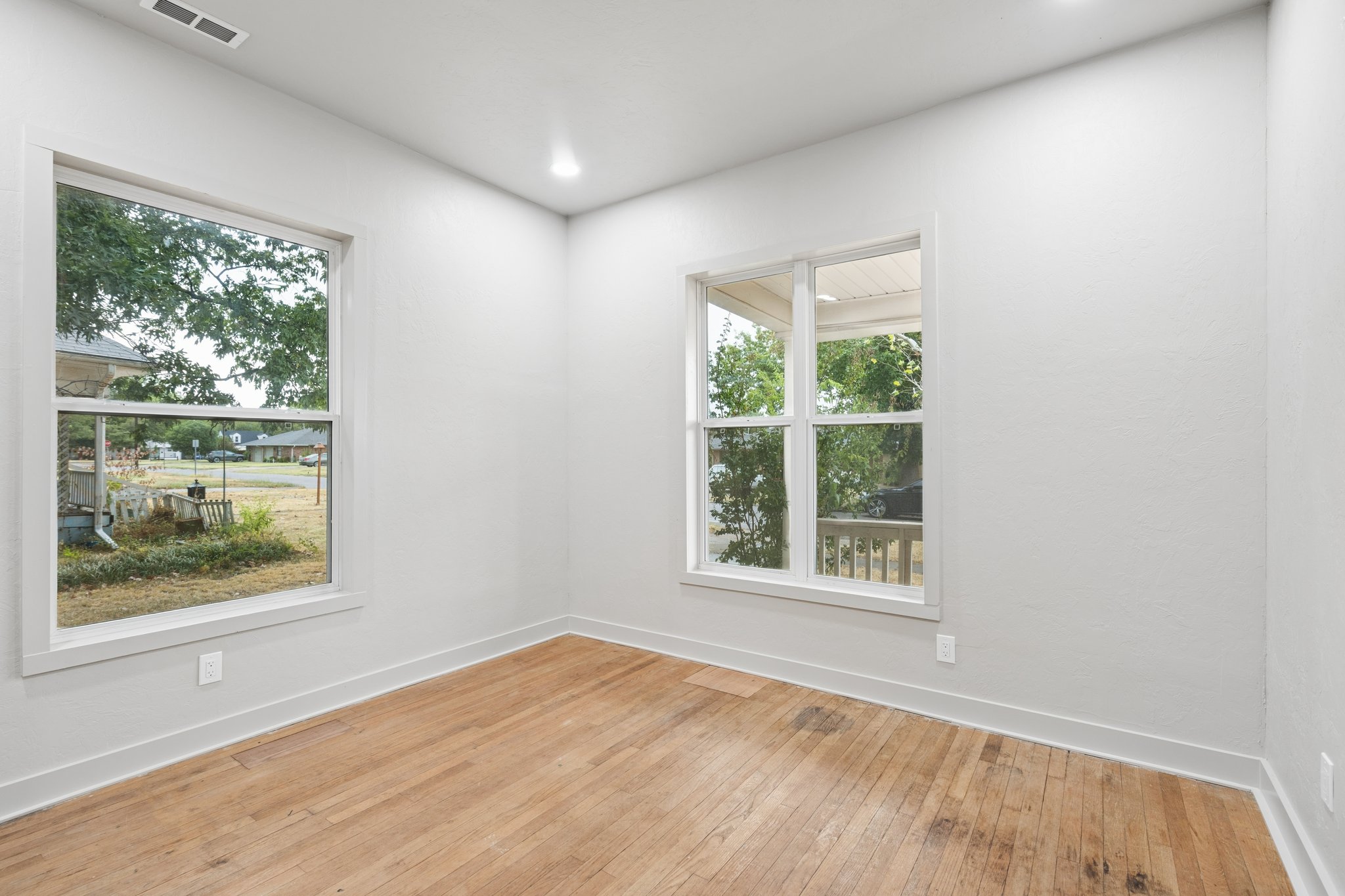 230 E Lincoln Ave_026.jpg