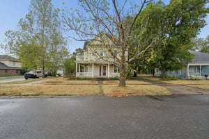 230 E Lincoln Ave_003.jpg