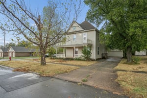 230 E Lincoln Ave_006.jpg