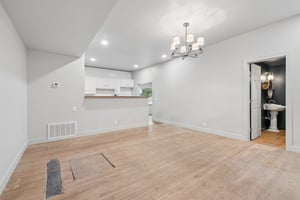 230 E Lincoln Ave_009.jpg