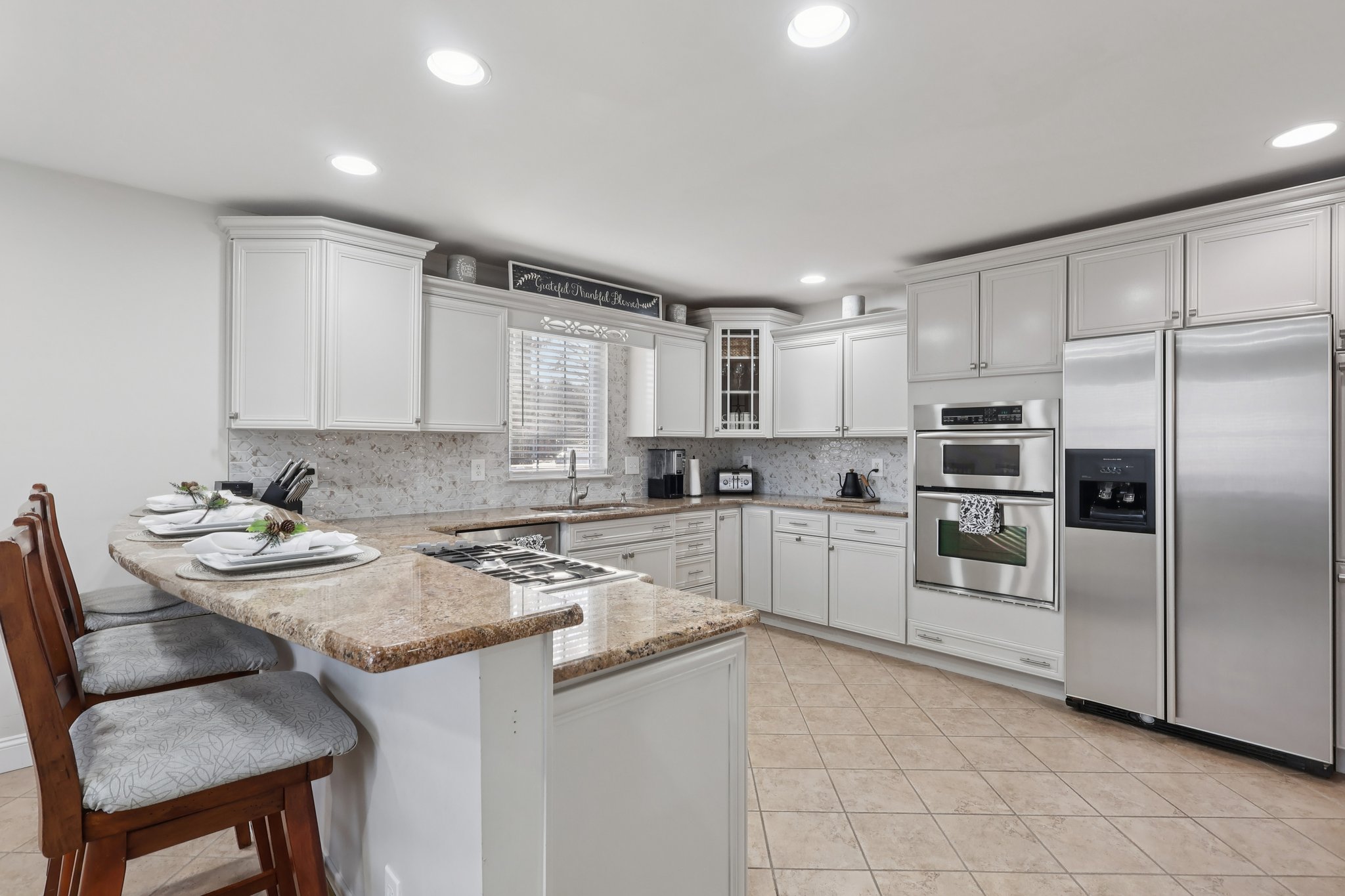 Father Keis Dr-S2312-018.jpg