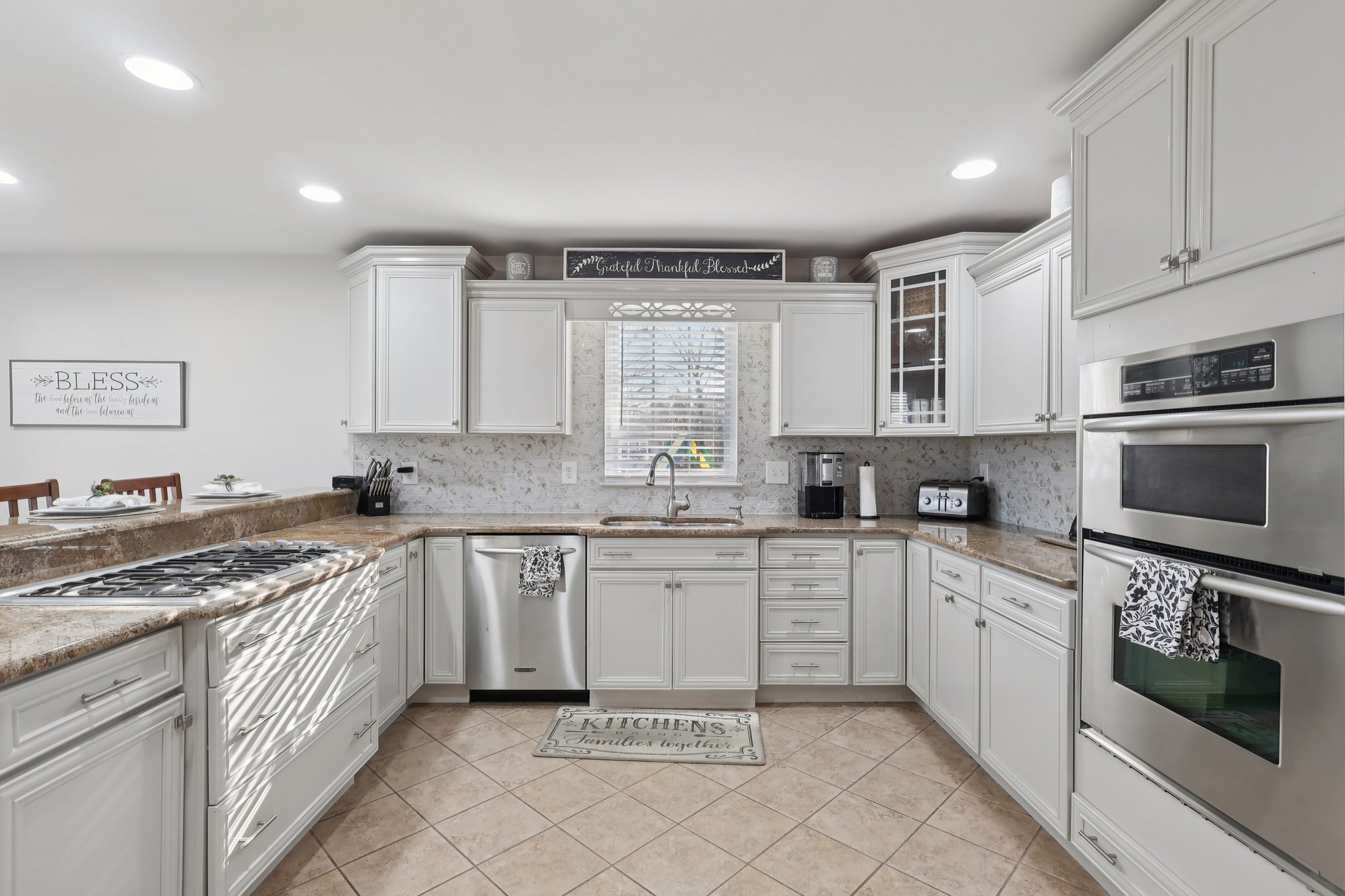 Father Keis Dr-S2312-022.jpg