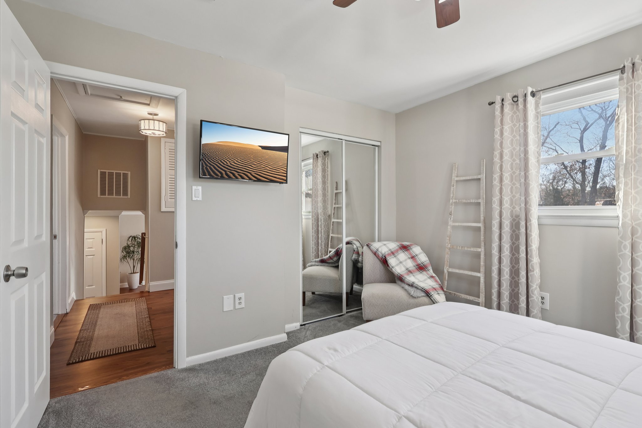 Father Keis Dr-S2312-037.jpg