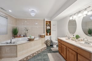 Father Keis Dr-S2312-027.jpg