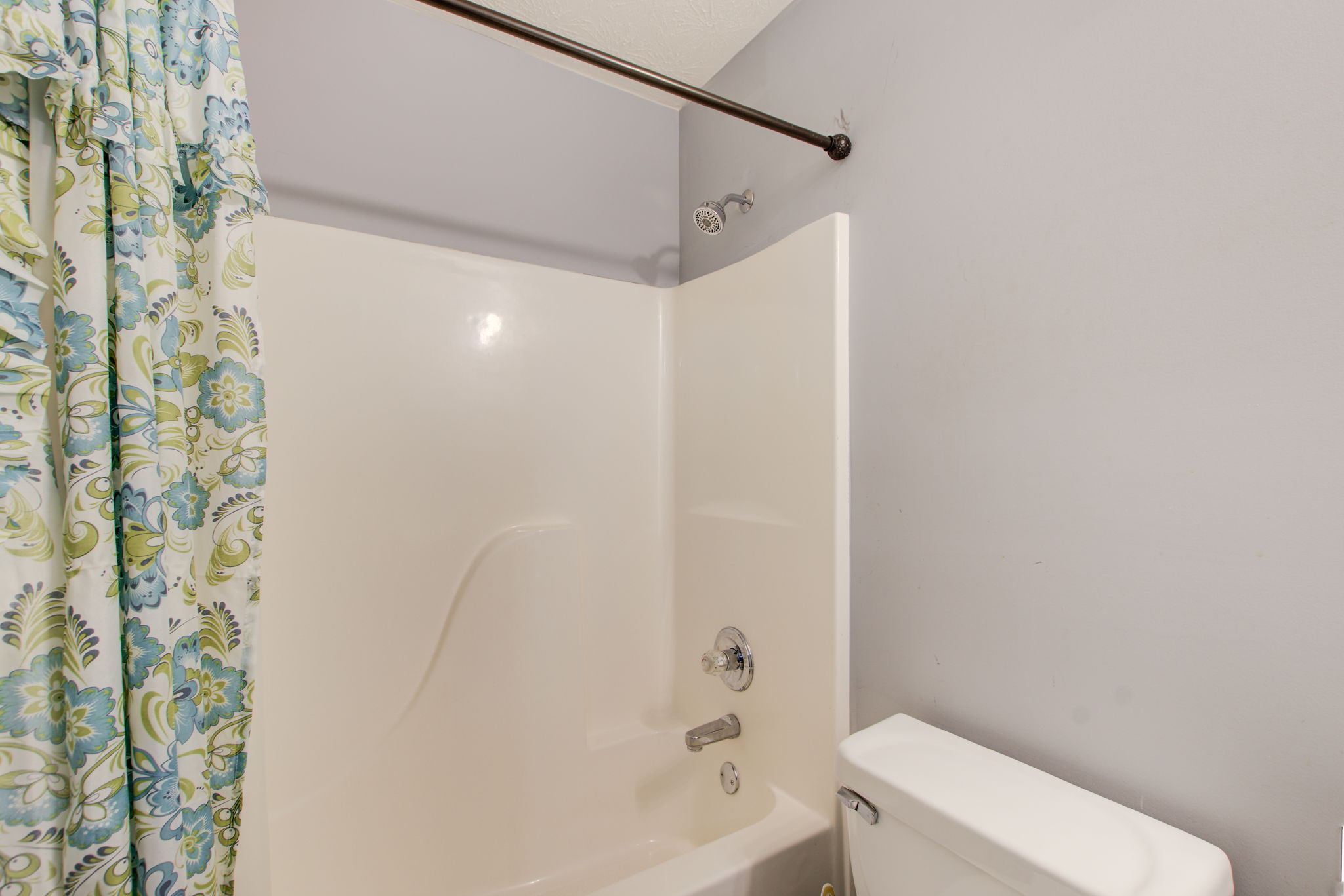 27 Upper Level Main BR En Suite A