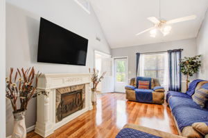 10 Family Room B w Patio Walkout