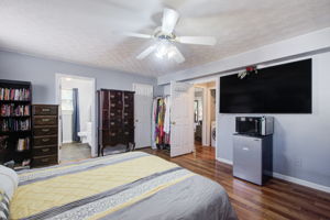 21 Ground Level Main BR B w En Suite