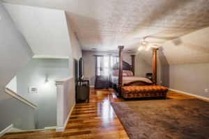 24 Upper Level Main BR A