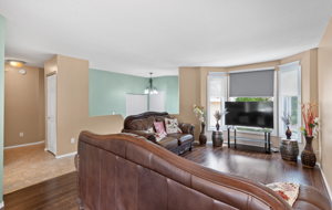 230 George Marshall Way, Winnipeg, MB R2C 5E1, Canada Photo 4