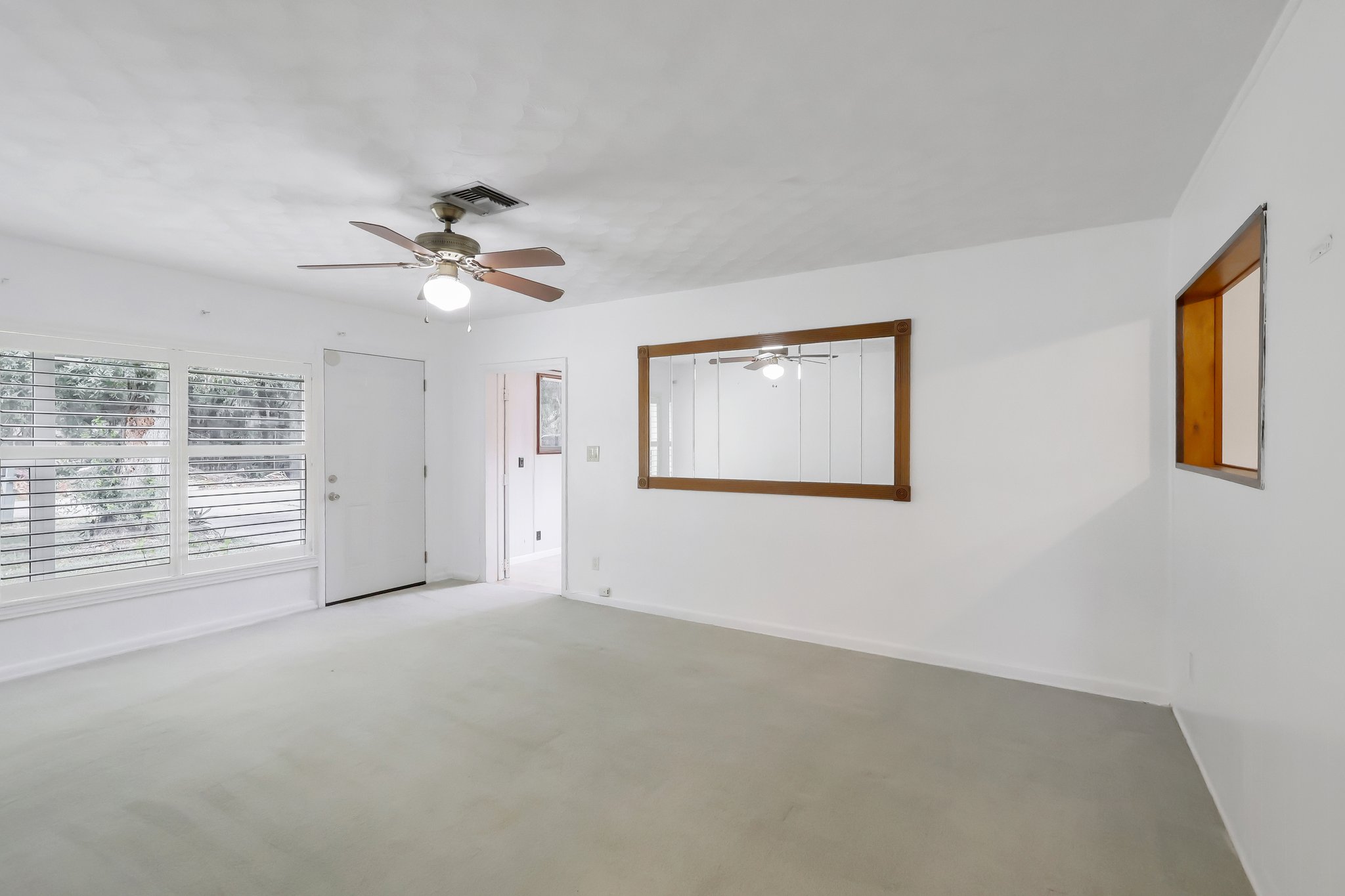 Gray Rd-S1407-007.jpg