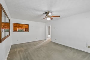 Gray Rd-S1407-009.jpg