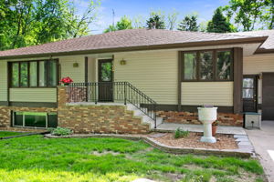  230 Maple St N, Lester Prairie, MN 55354, US Photo 1