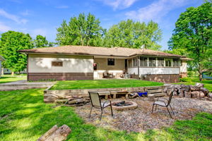  230 Maple St N, Lester Prairie, MN 55354, US Photo 2
