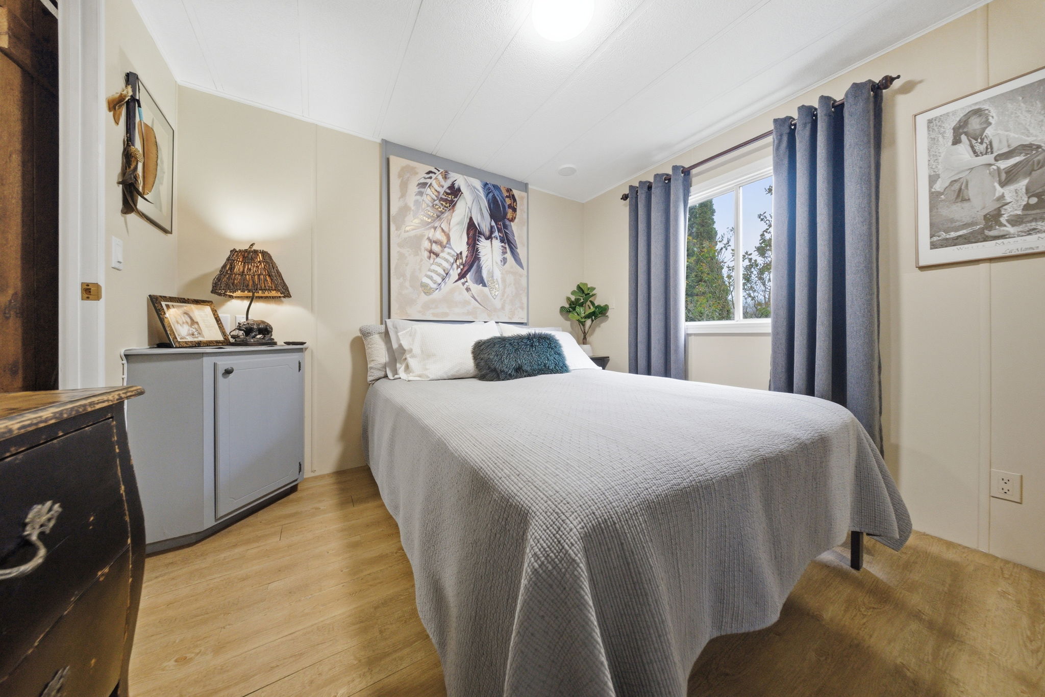  Photo 28