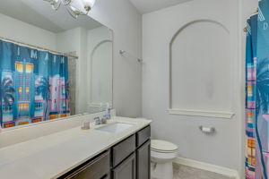  Photo 33