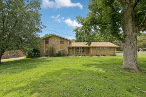  Photo 0