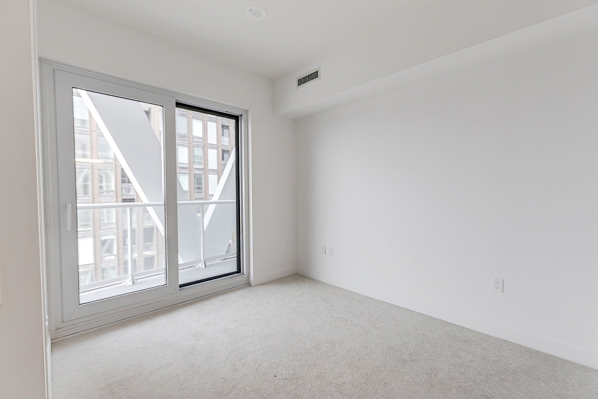 Toronto property showcase — delivered property photograph 7