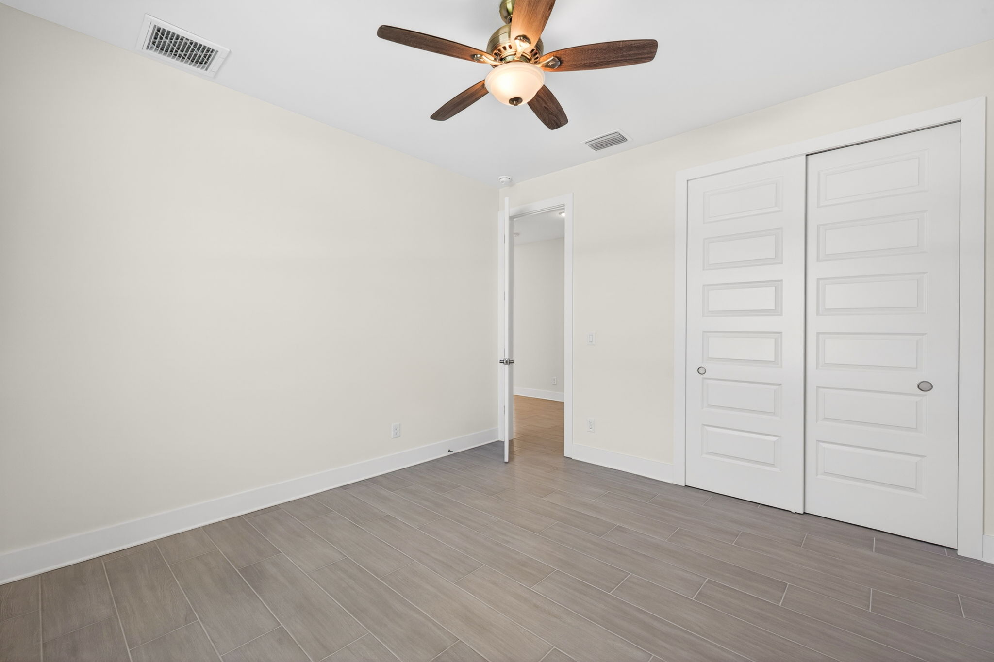 Guest Bedroom 4
