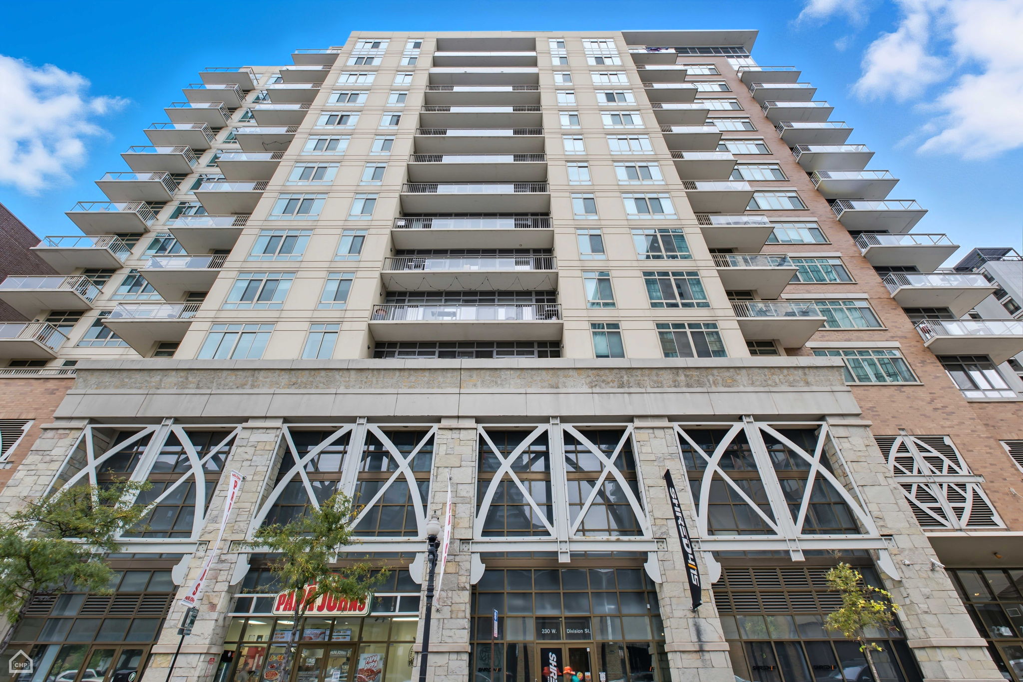 230 W Division St 807 - Brady Miller_101325_003