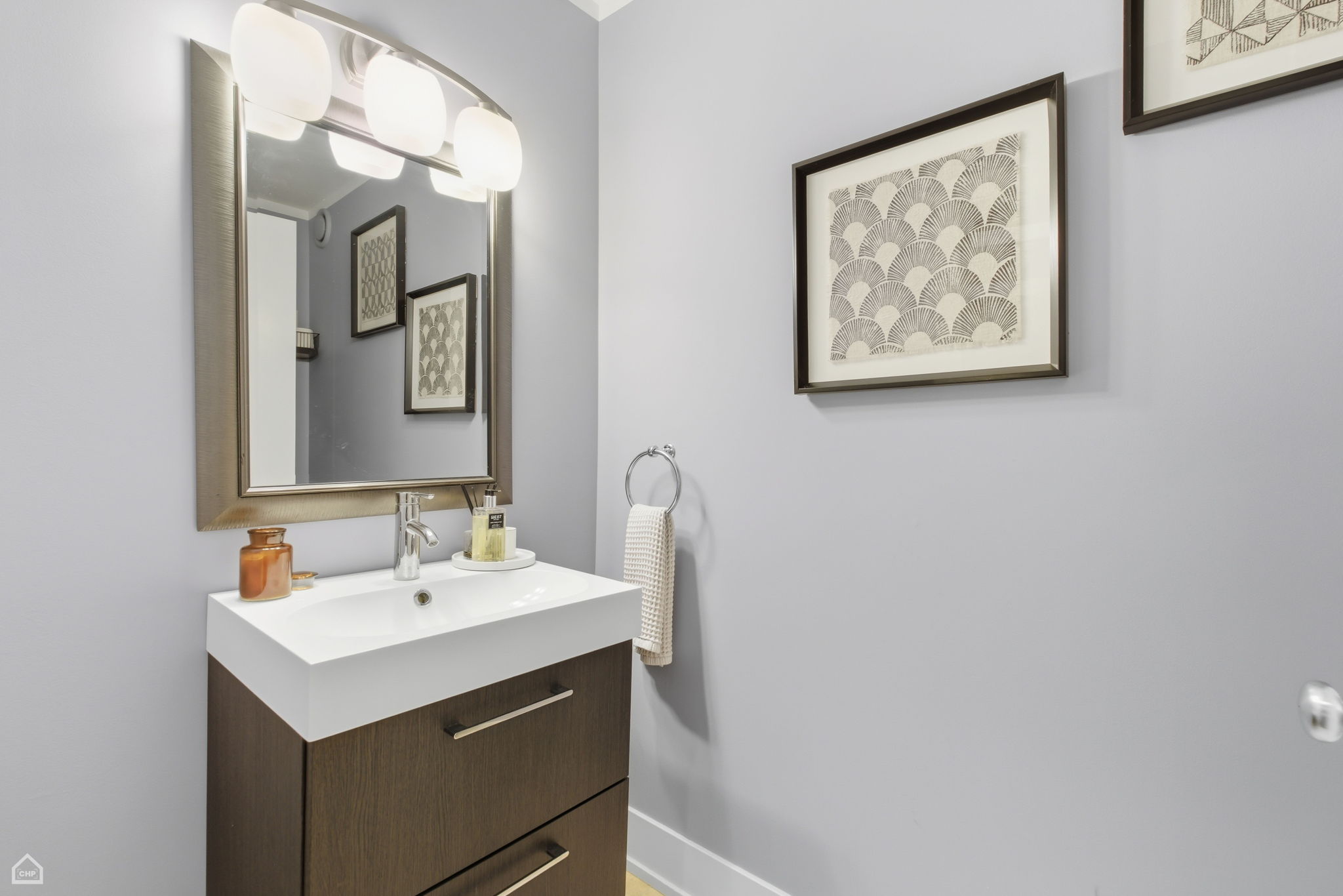 230 W Division St 807 - Brady Miller_101325_015