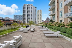 230 W Division St 807 - Brady Miller_101325_006