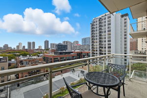 230 W Division St 807 - Brady Miller_101325_012