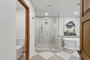  Photo 37
