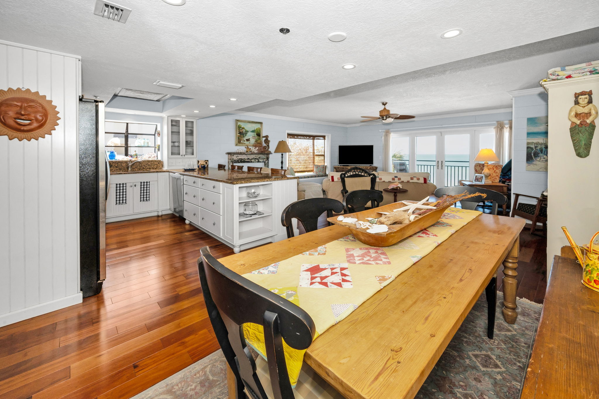 Water Front -  Kit - Dining Area - Living Rm