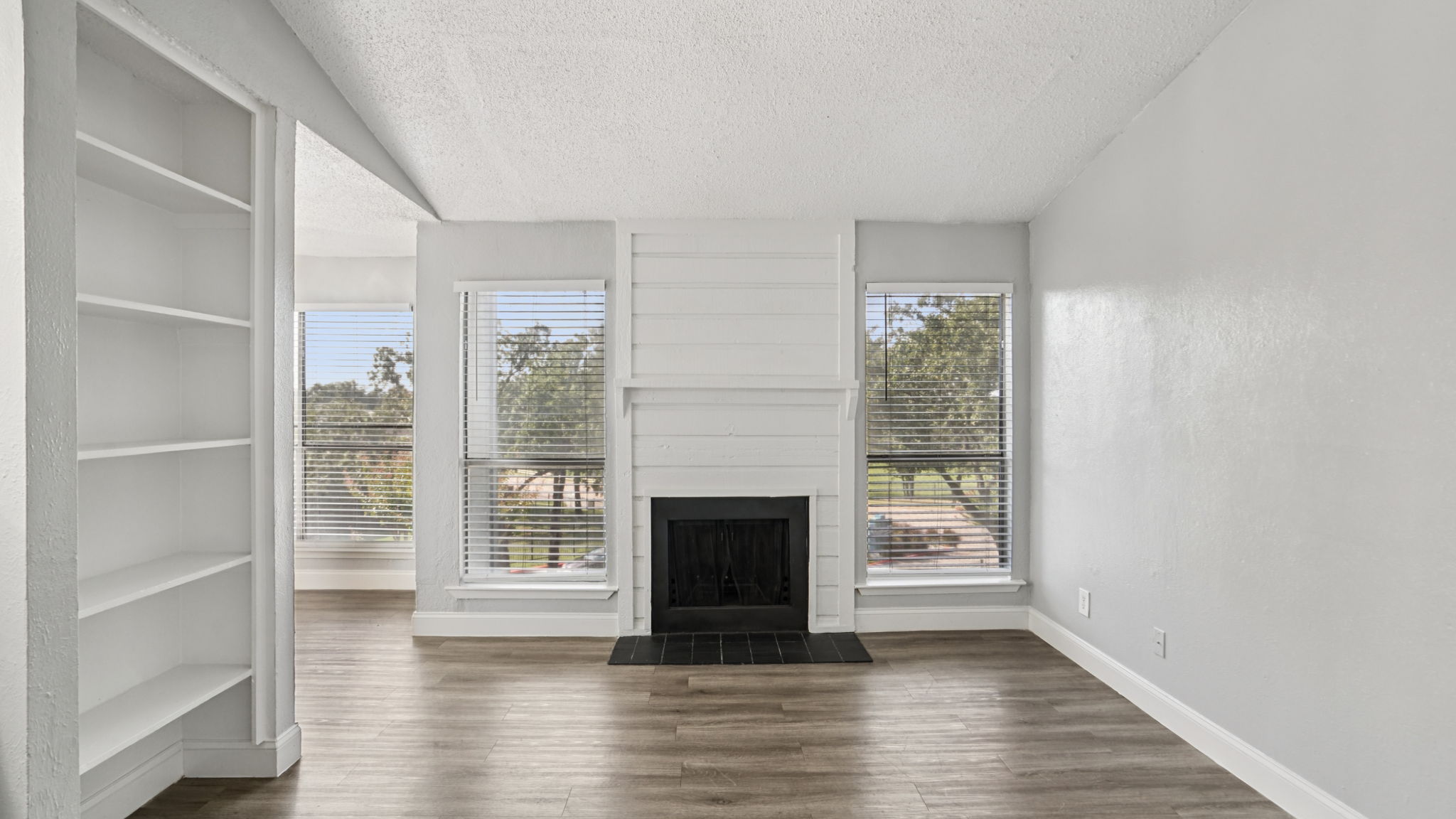 2300 Misty Ridge Cir, Unit 211, Arlington, TX 76011004