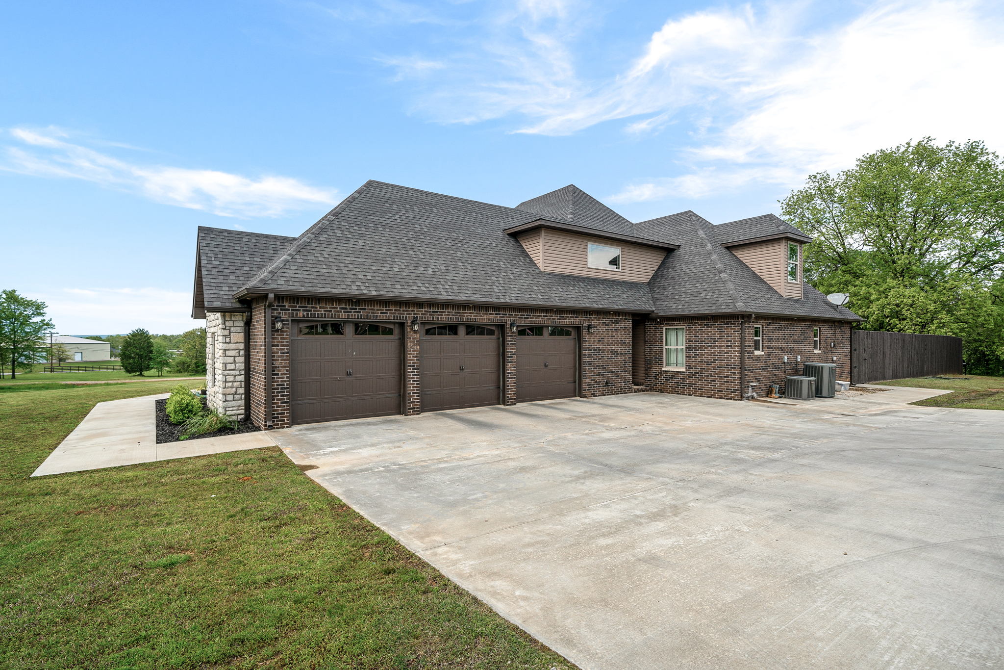 2300 N Maple St, Sallisaw, OK 74955, USA Photo 49