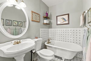  Photo 31