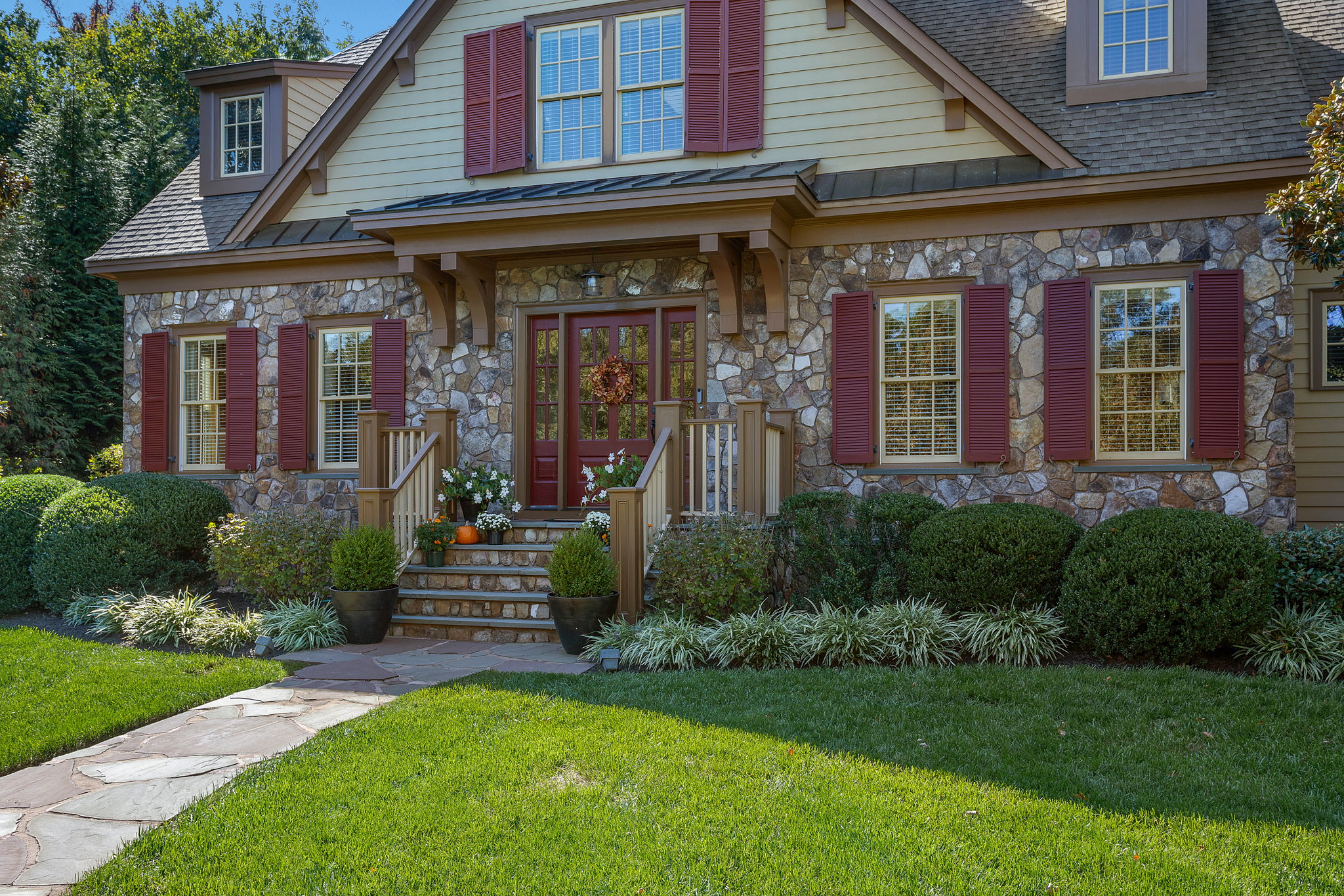 04-Exterior Front