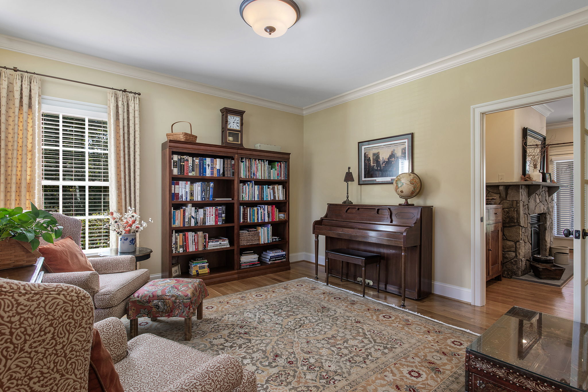 23-Living Room