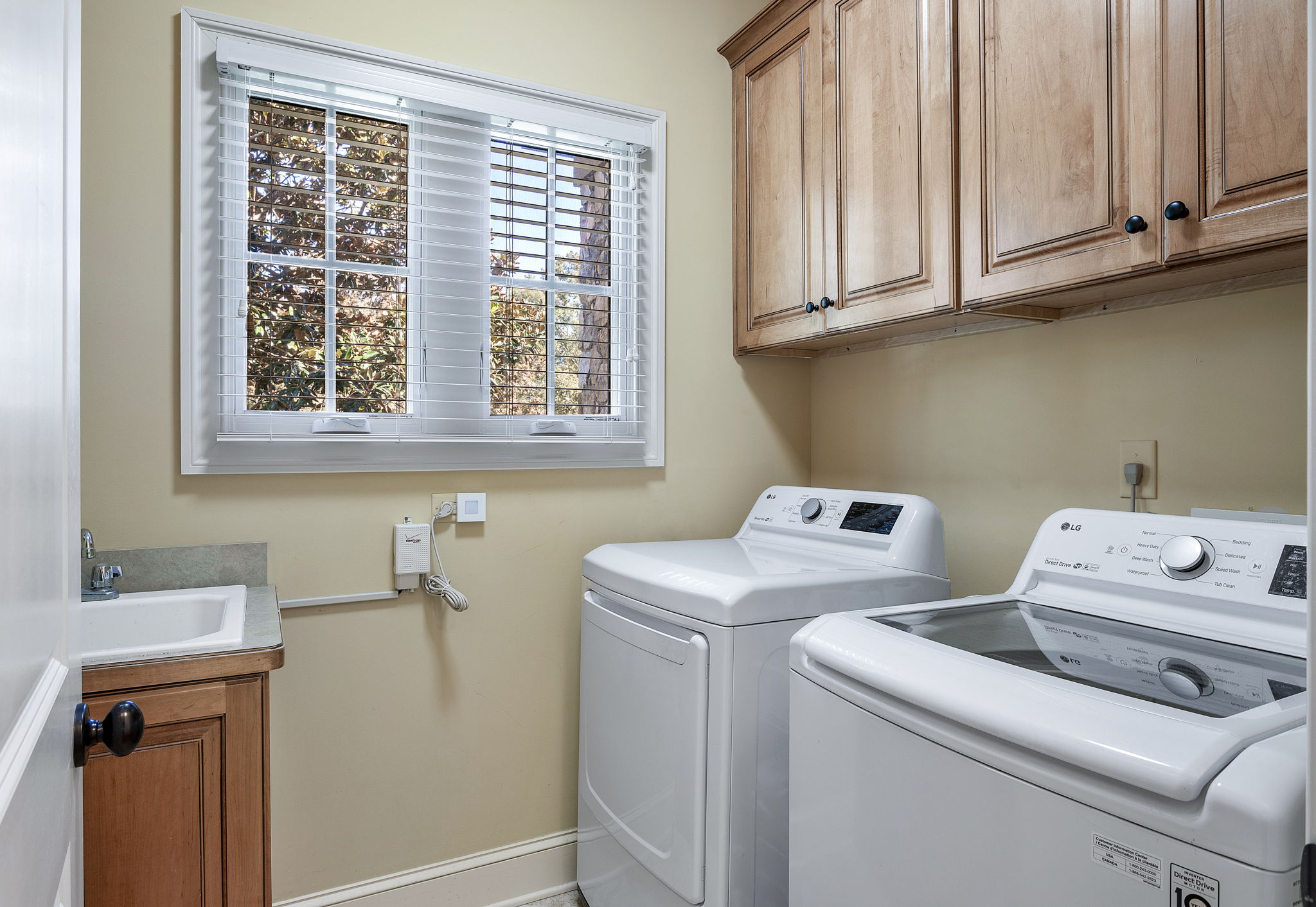 27-Laundry Room
