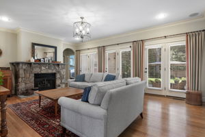 08-Family Room