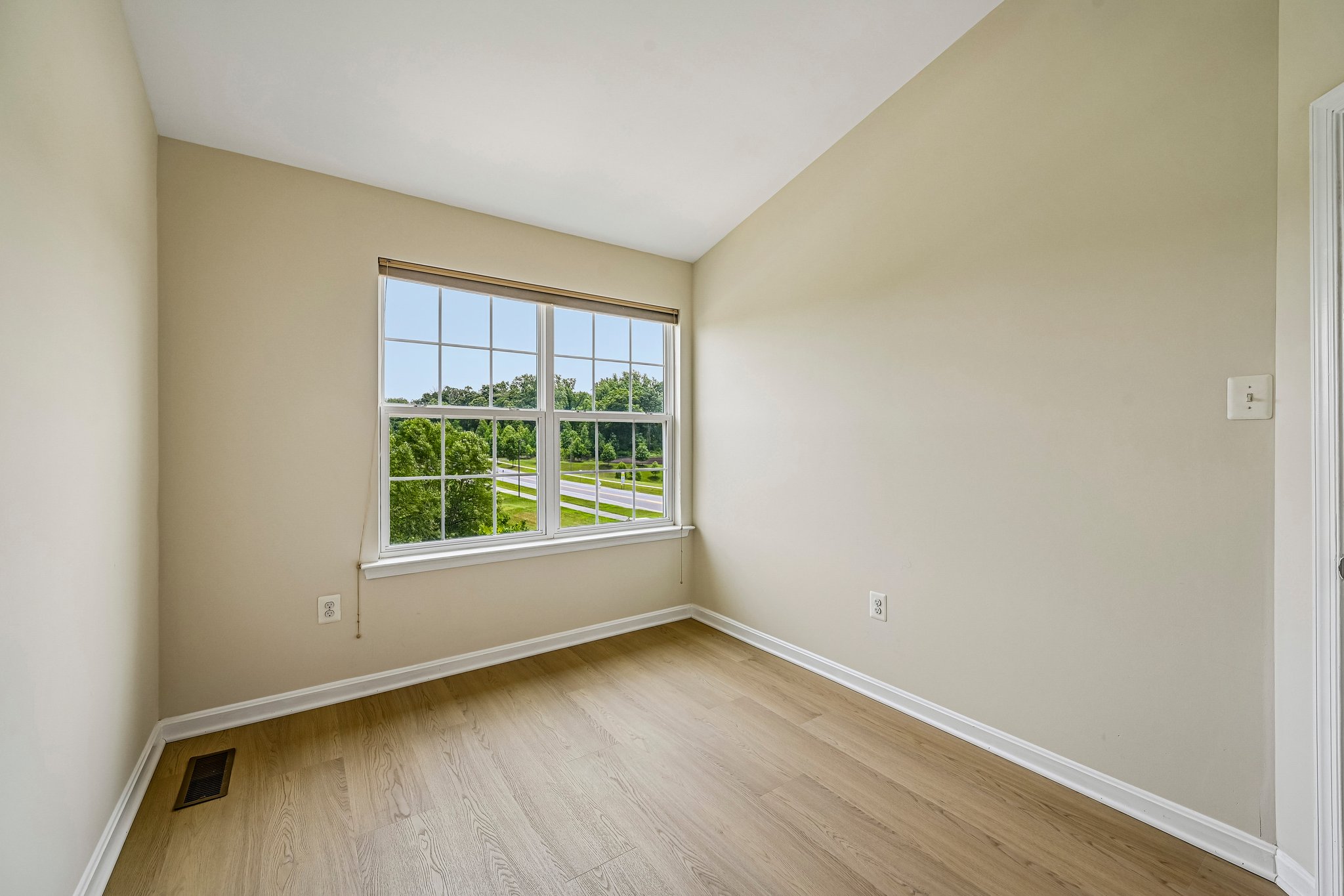 Meadow Mist Rd-S1707-033.jpg