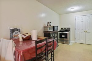  Photo 33