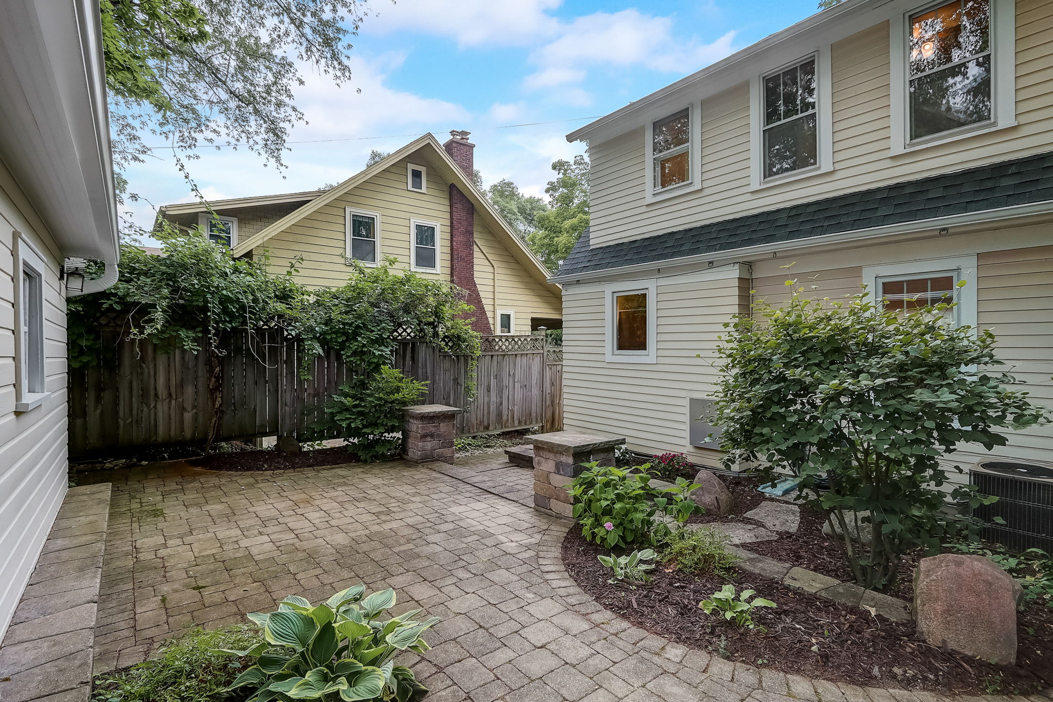 2301 Keyes Ave, Madison, WI 53711 | ShowingTime+ Listing Media Services