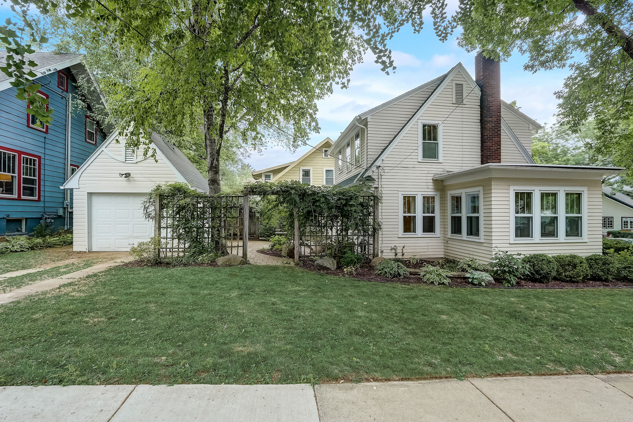 2301 Keyes Ave, Madison, WI 53711 ShowingTime+ Listing Media Services