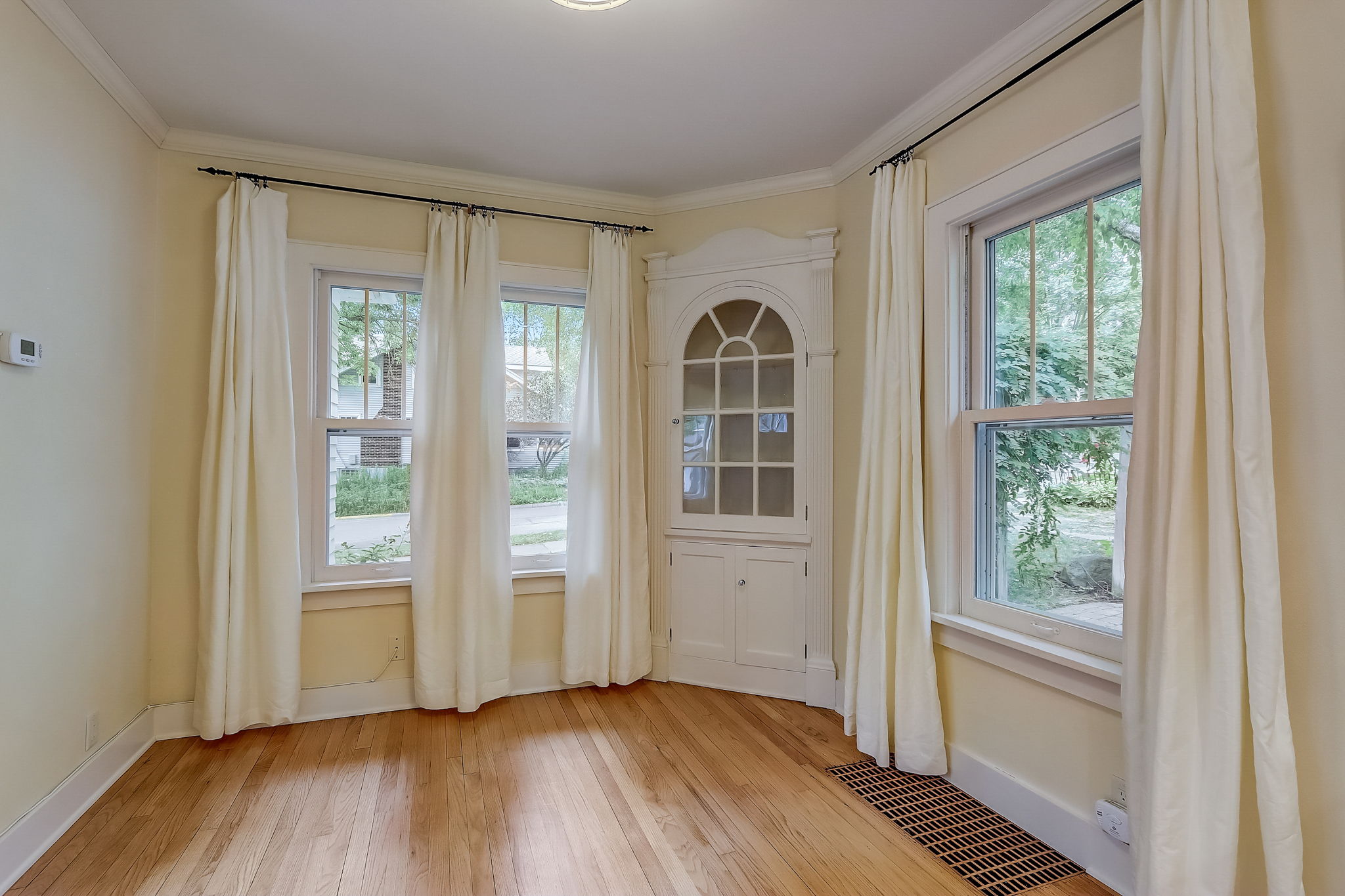 2301 Keyes Ave, Madison, WI 53711 ShowingTime+ Listing Media Services