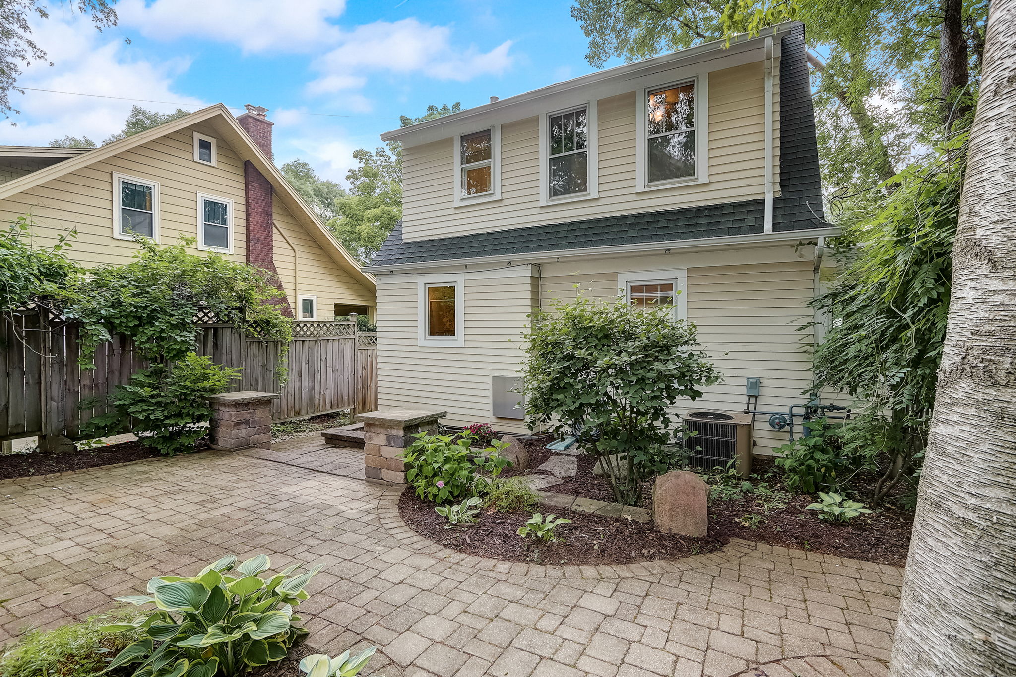 2301 Keyes Ave, Madison, WI 53711 ShowingTime+ Listing Media Services