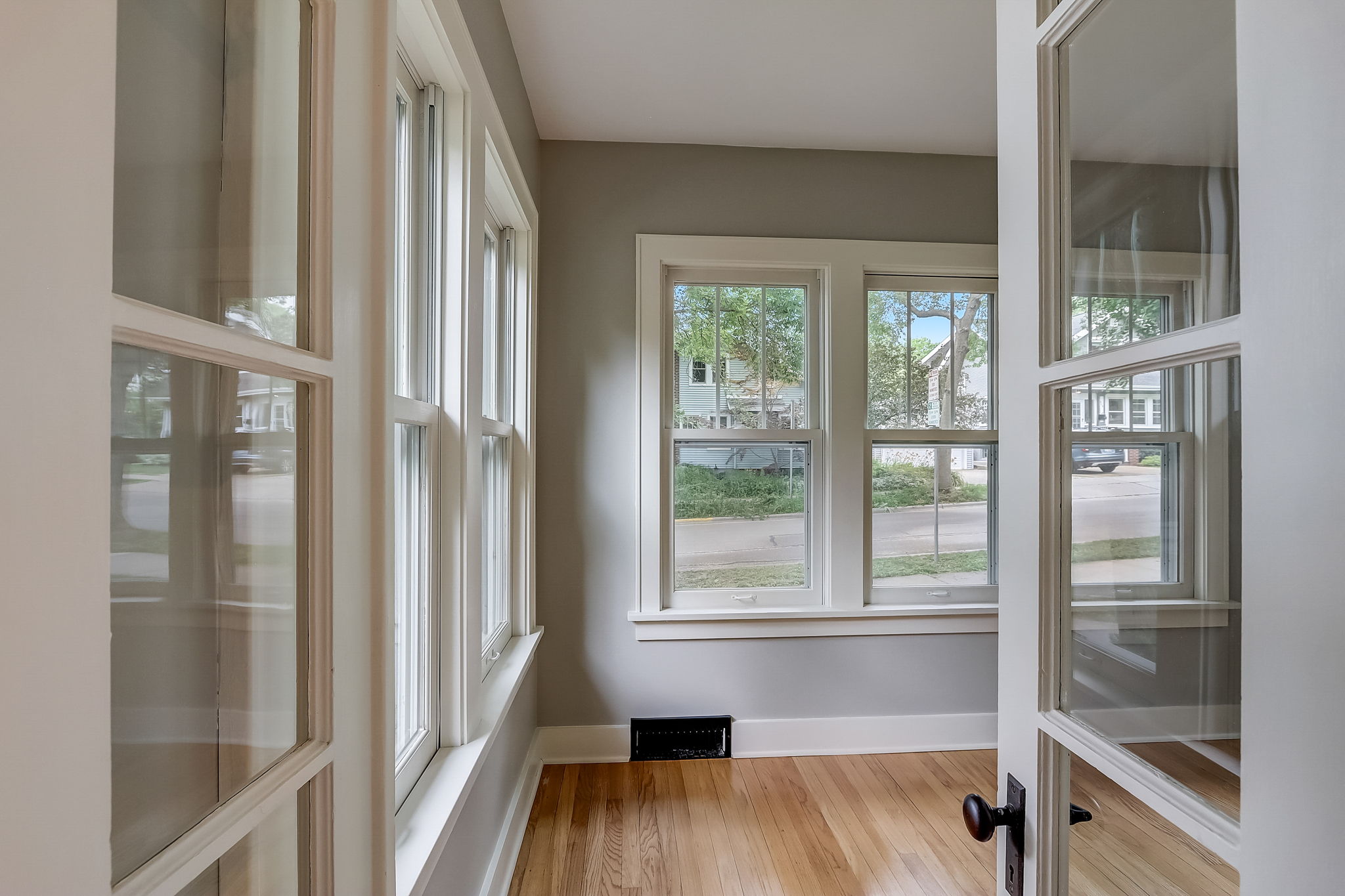 2301 Keyes Ave, Madison, WI 53711 ShowingTime+ Listing Media Services