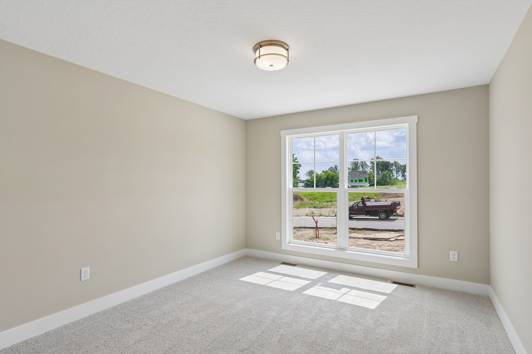 Ledgestone Dr-S2808-024.jpg
