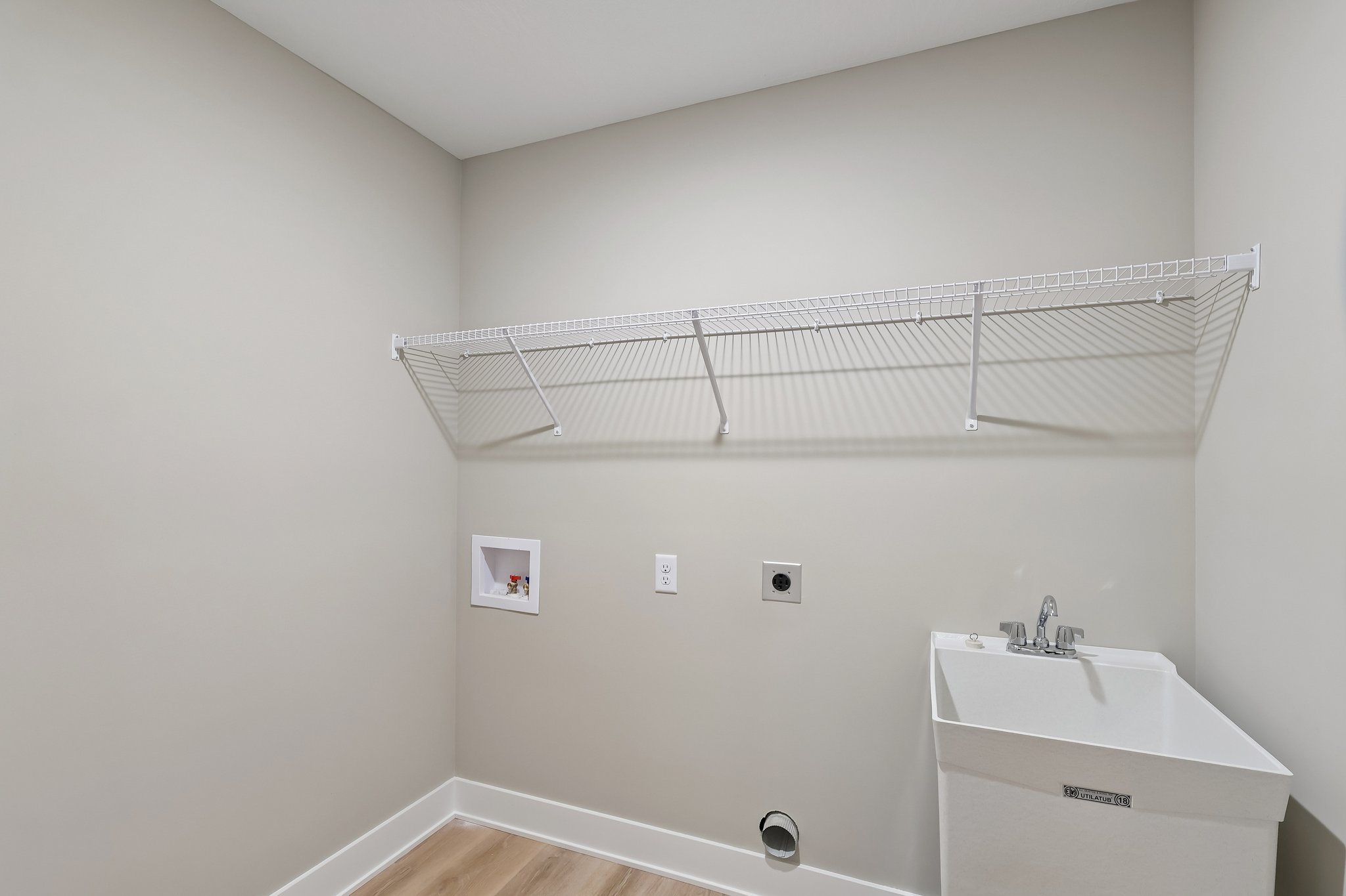 Ledgestone Dr-S2808-037.jpg