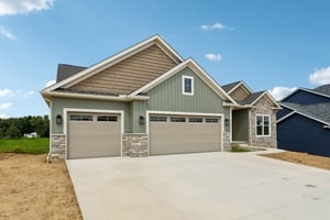 Ledgestone Dr-S2808-002.jpg