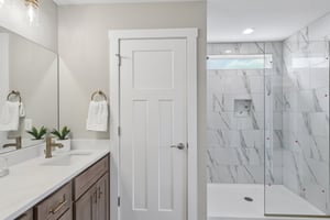 Ledgestone Dr-S2808-035.jpg