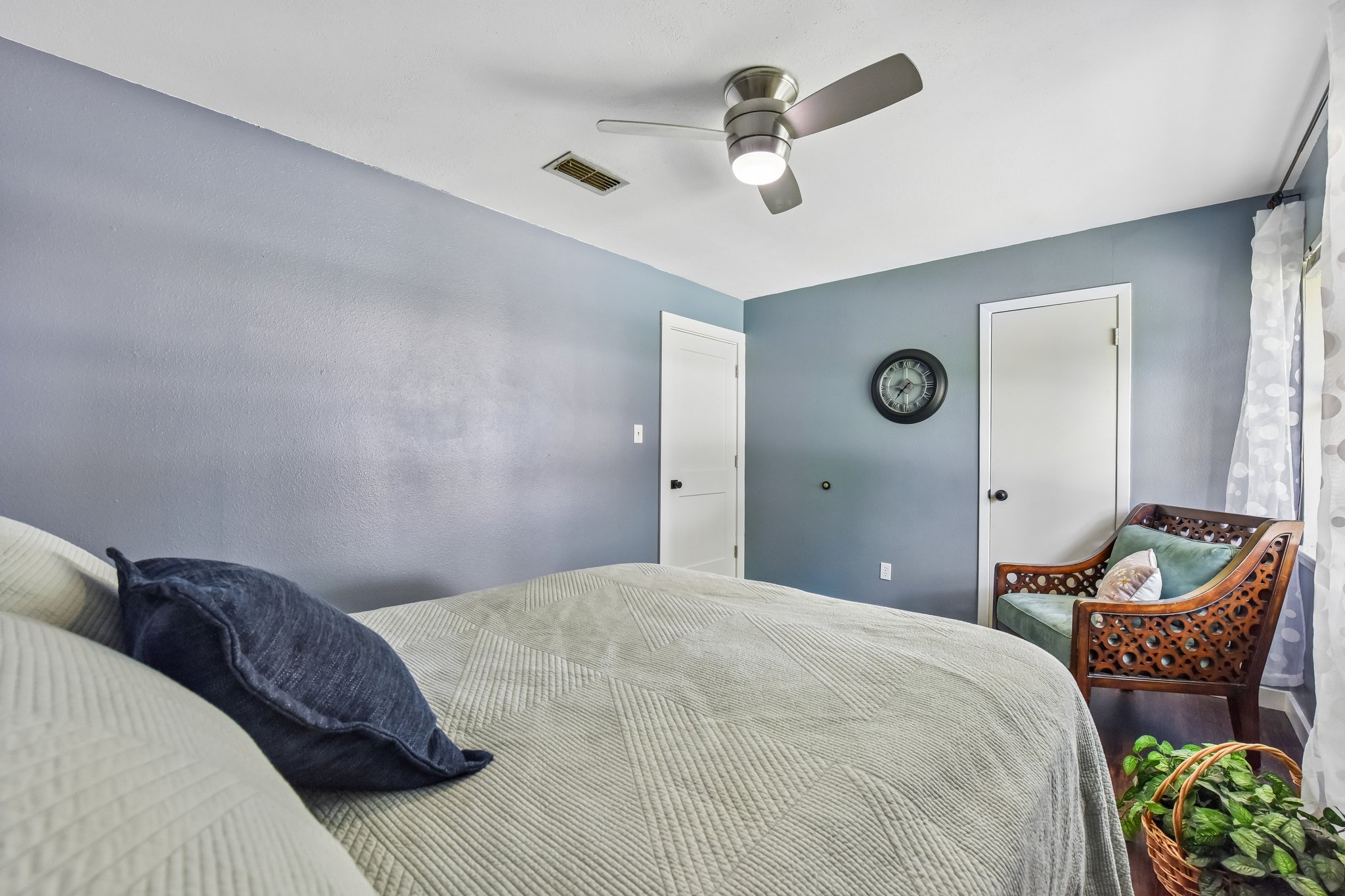 Lillie Ln-S2906-017.jpg
