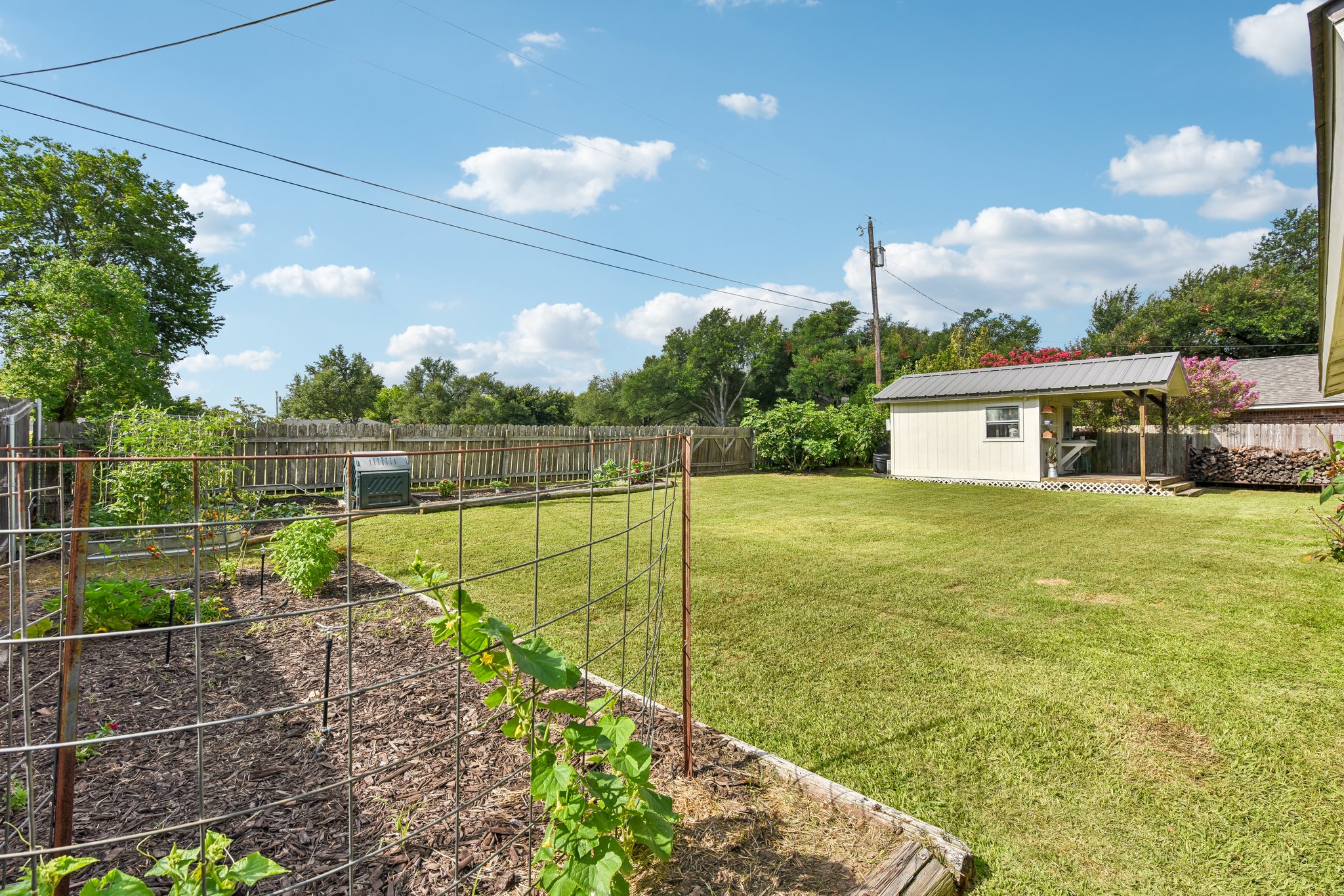 Lillie Ln-S2906-031.jpg