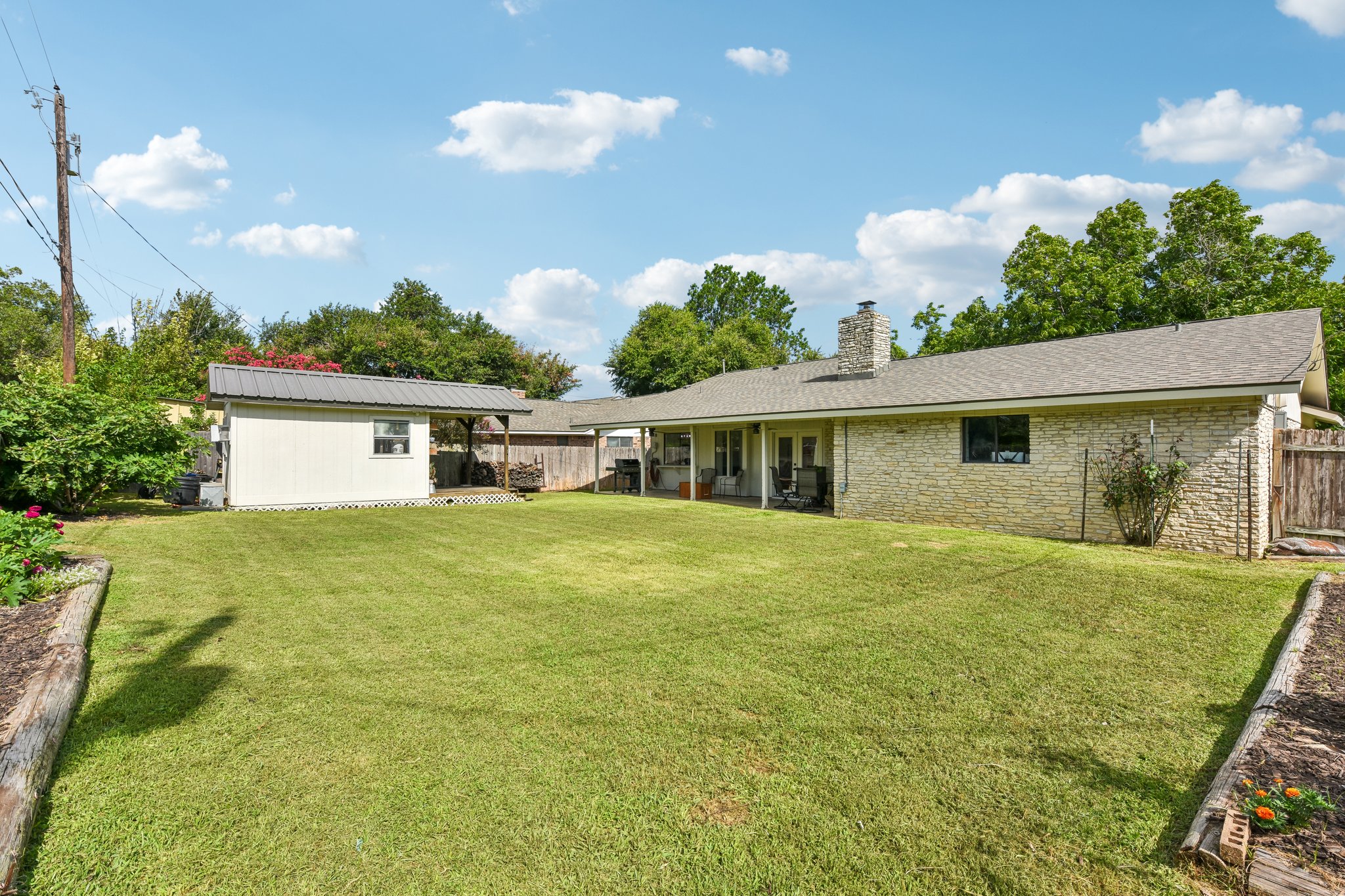 Lillie Ln-S2906-033.jpg