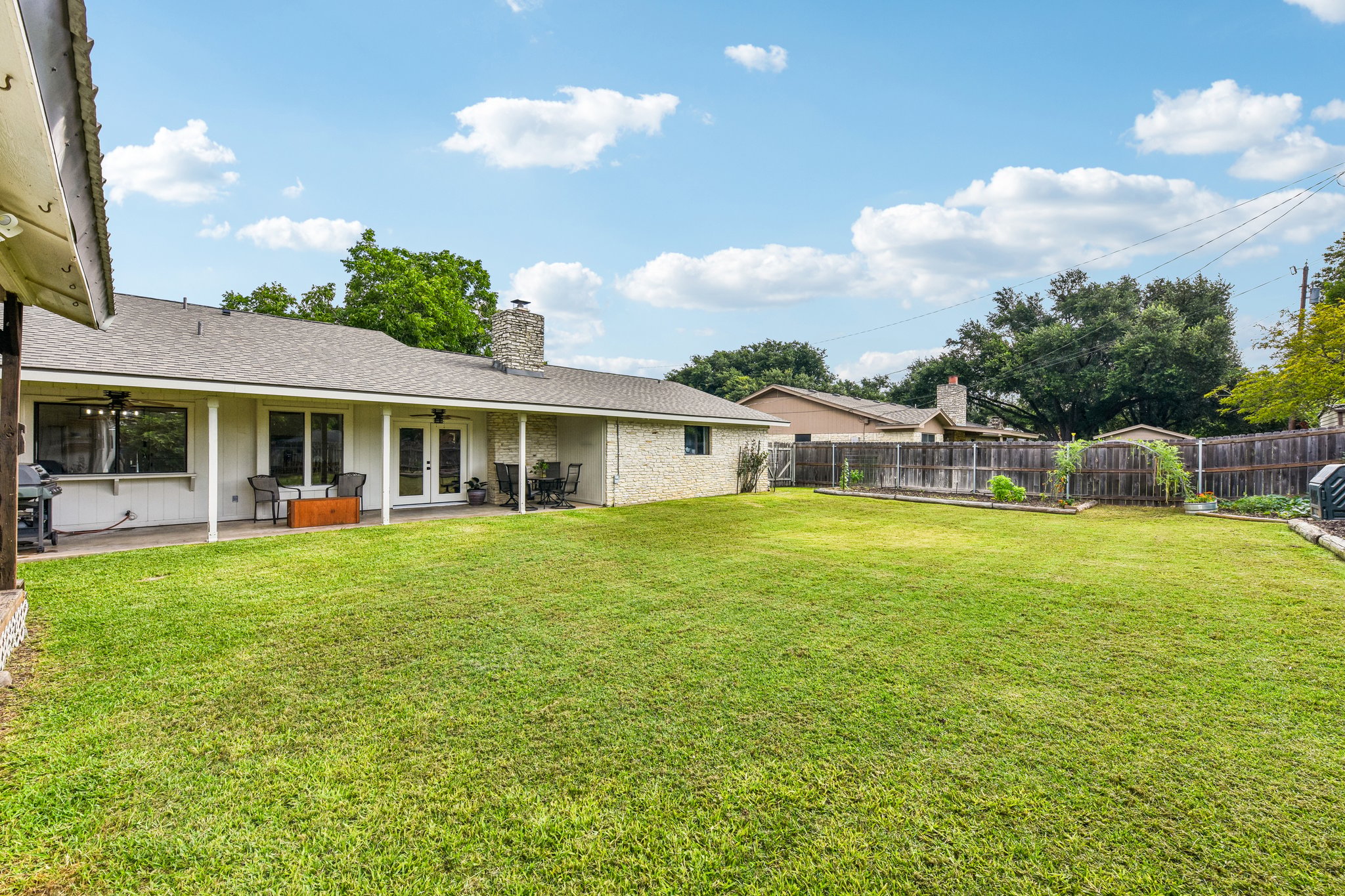 Lillie Ln-S2906-034.jpg